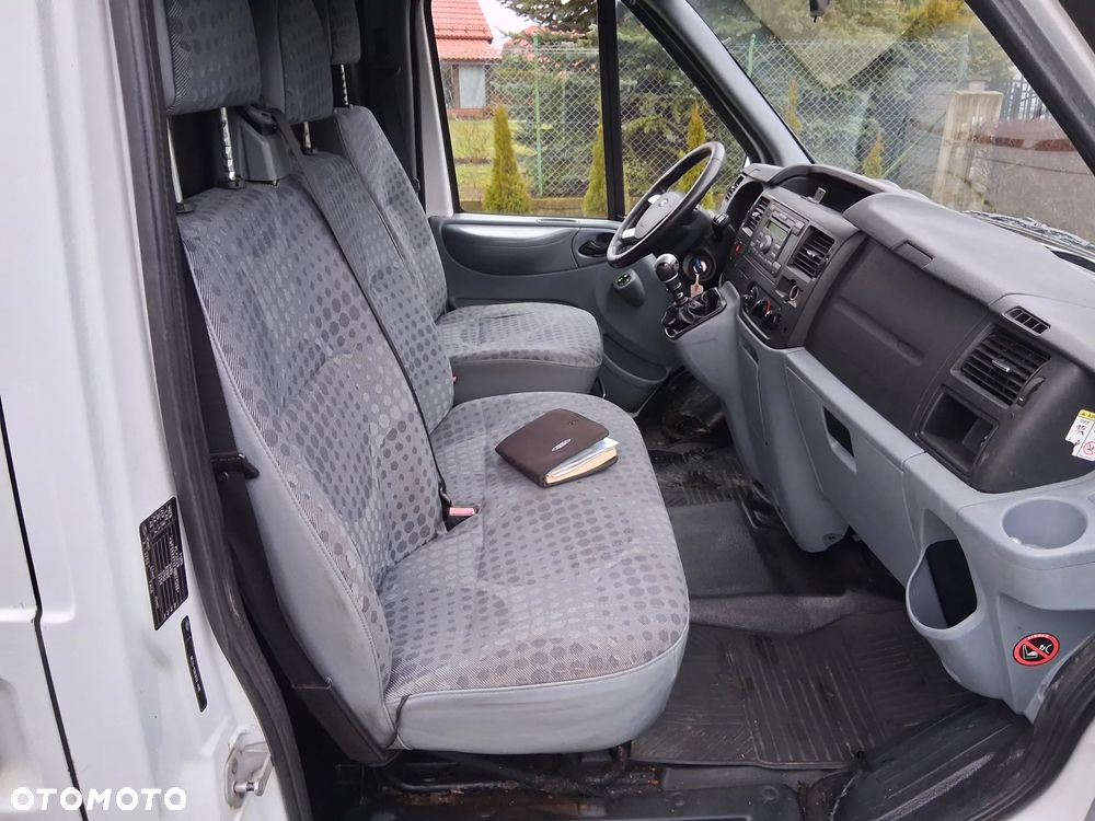Ford Transit - 8
