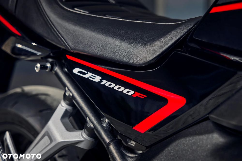 Honda CB - 11