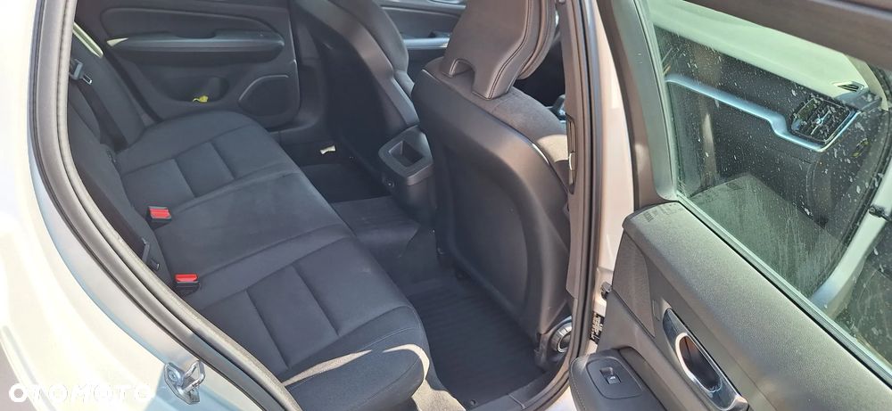 Volvo V60 B3 B Momentum Pro - 17