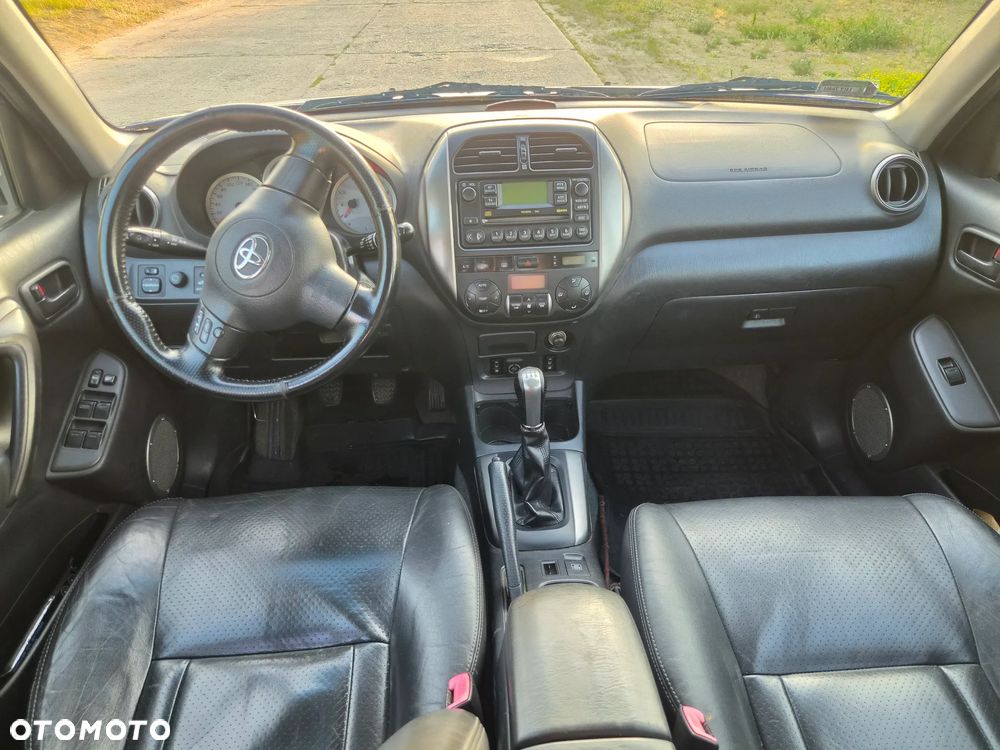 Toyota RAV4 4x4 Sol - 5