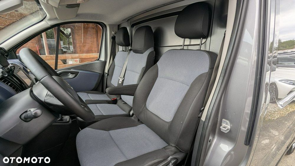 Opel Vivaro - 16