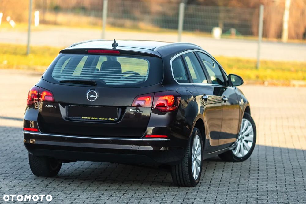 Opel Astra 1.4 Selection - 11