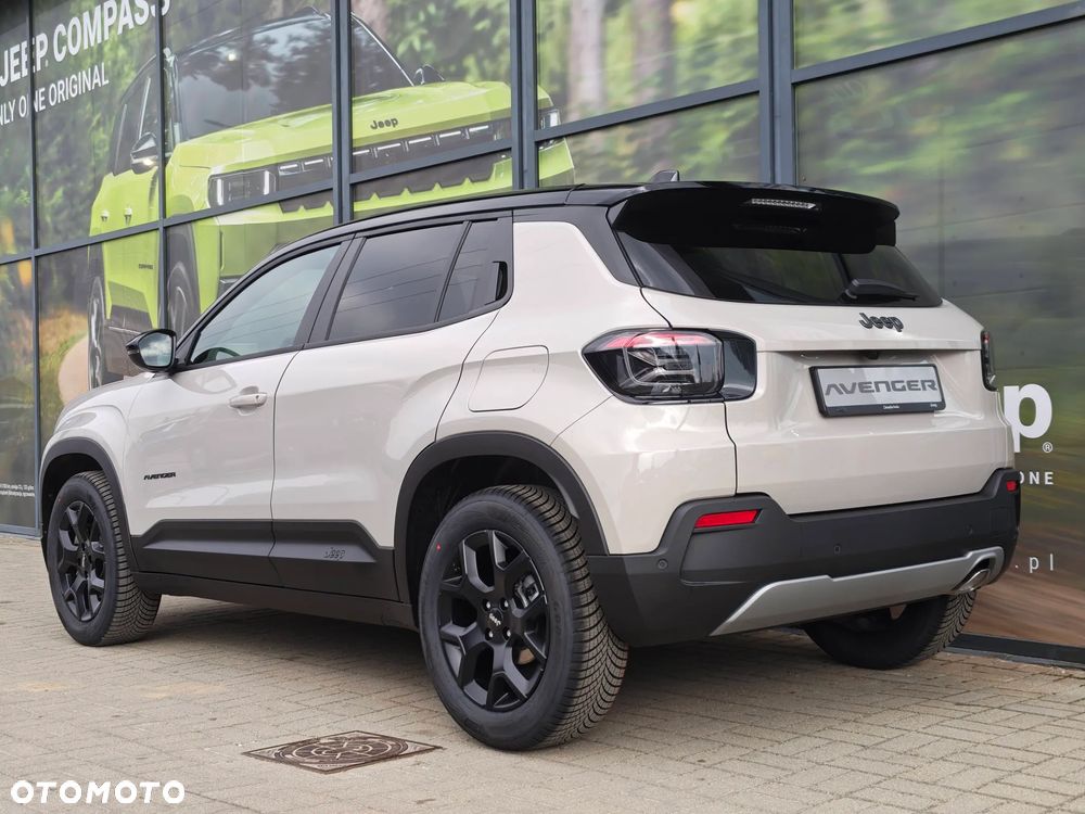 Jeep Avenger 1.2 T3 mHEV Black Edition FWD eDCT6 - 6