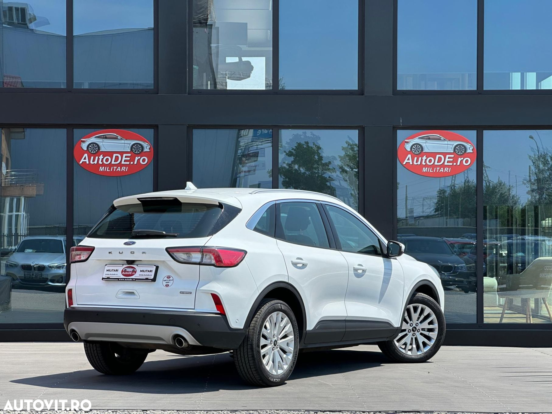 Ford Kuga - 4