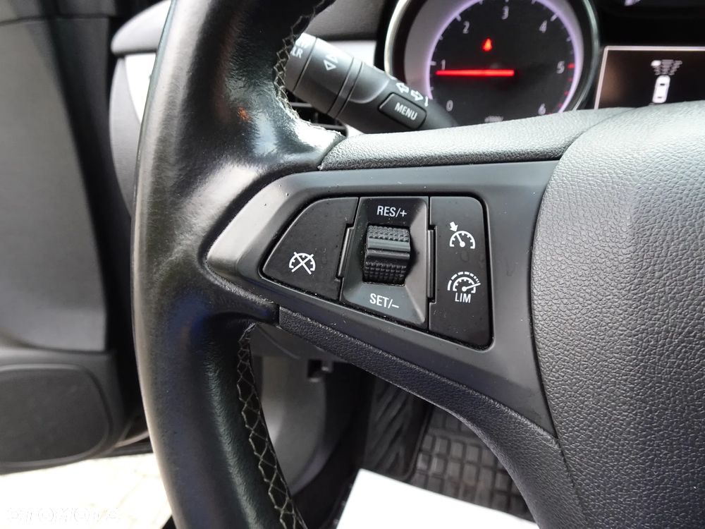 Opel Astra 1.6 CDTI Enjoy - 24