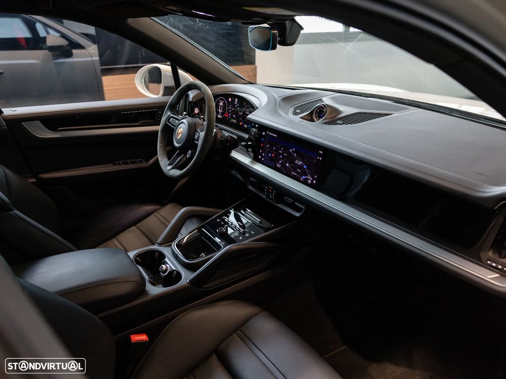 Porsche Cayenne Coupé S E-Hybrid - 24
