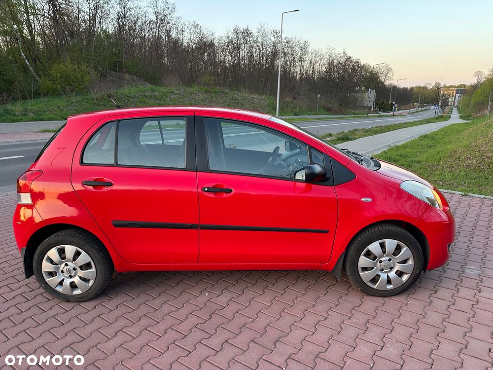 Toyota Yaris 1.33 2010 - 4