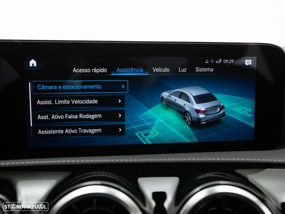 Mercedes-Benz A 250 Limousine e Style Plus - 32