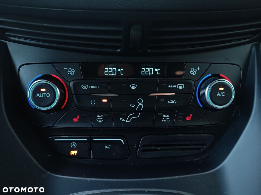 Ford Kuga 2.0 TDCi AWD Titanium - 25
