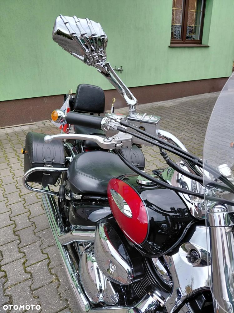 Suzuki Intruder - 7