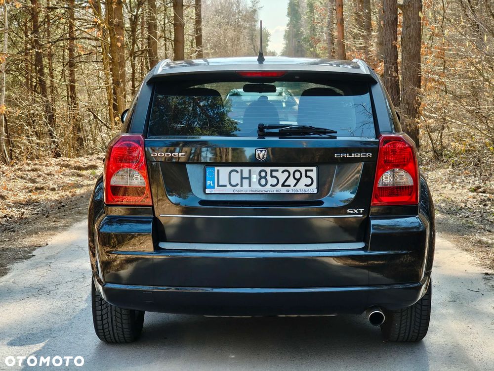 Dodge Caliber 2.0 SXT - 8