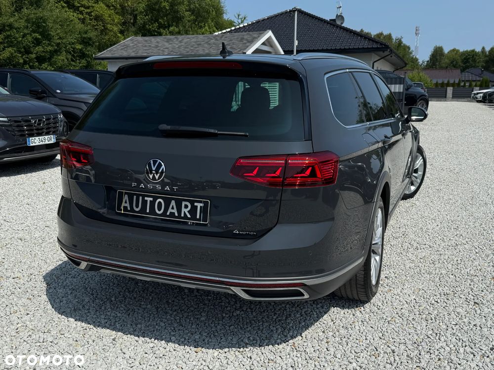 Volkswagen Passat Alltrack 2.0 TDI SCR DSG 4Motion - 14