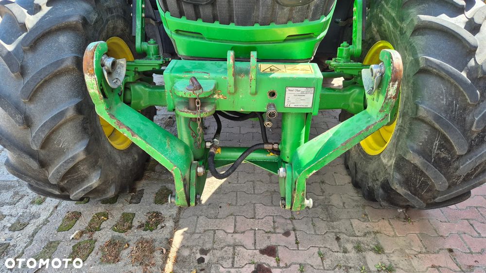 John Deere 6115M - 6