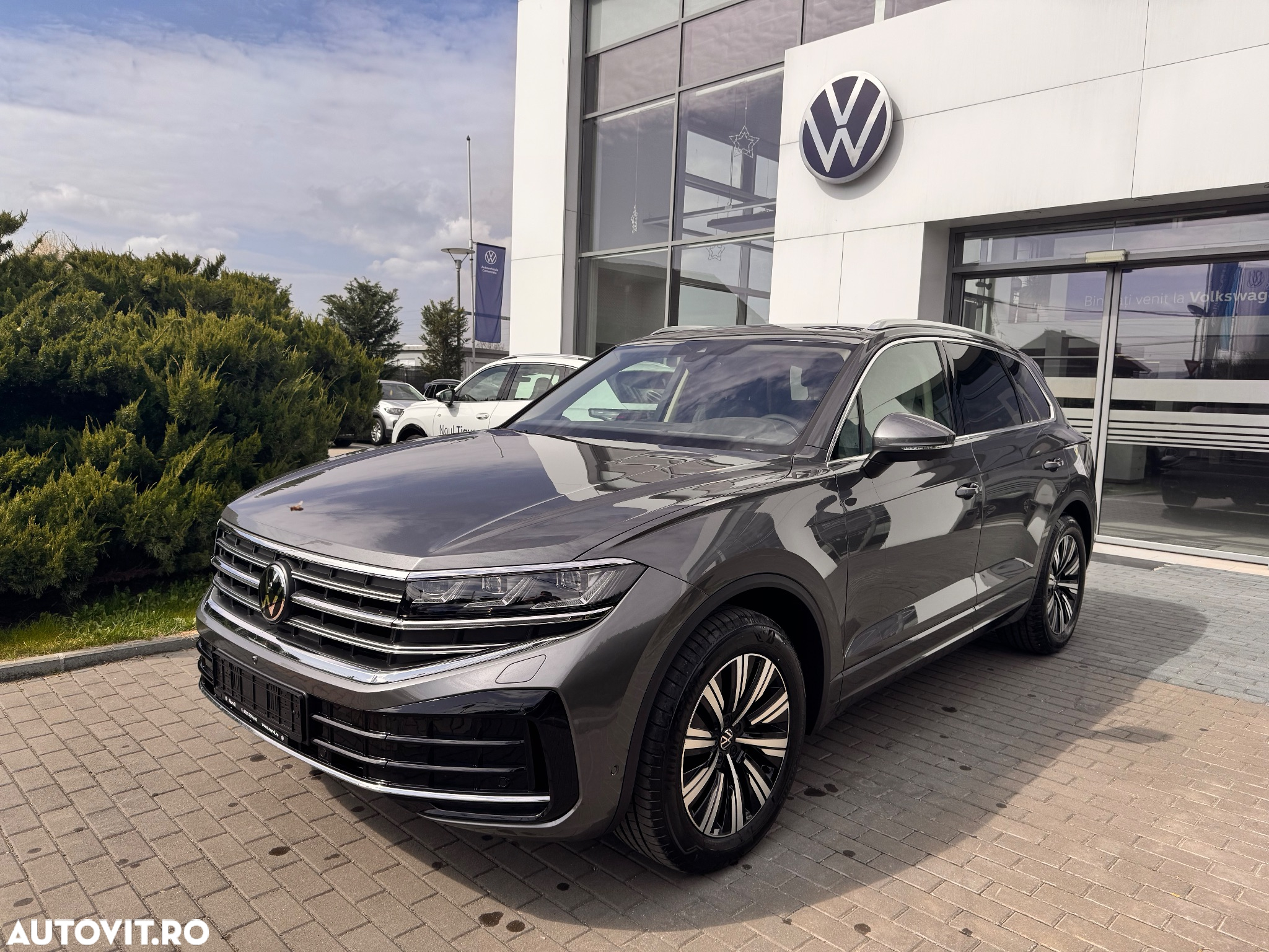 Volkswagen Touareg V6 TDI 4MOTION Elegance - 4