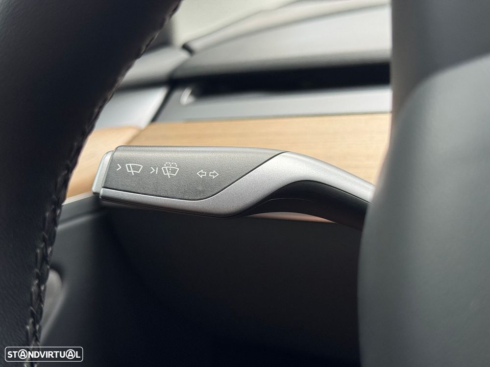 Tesla Model Y Tração Traseira - 18