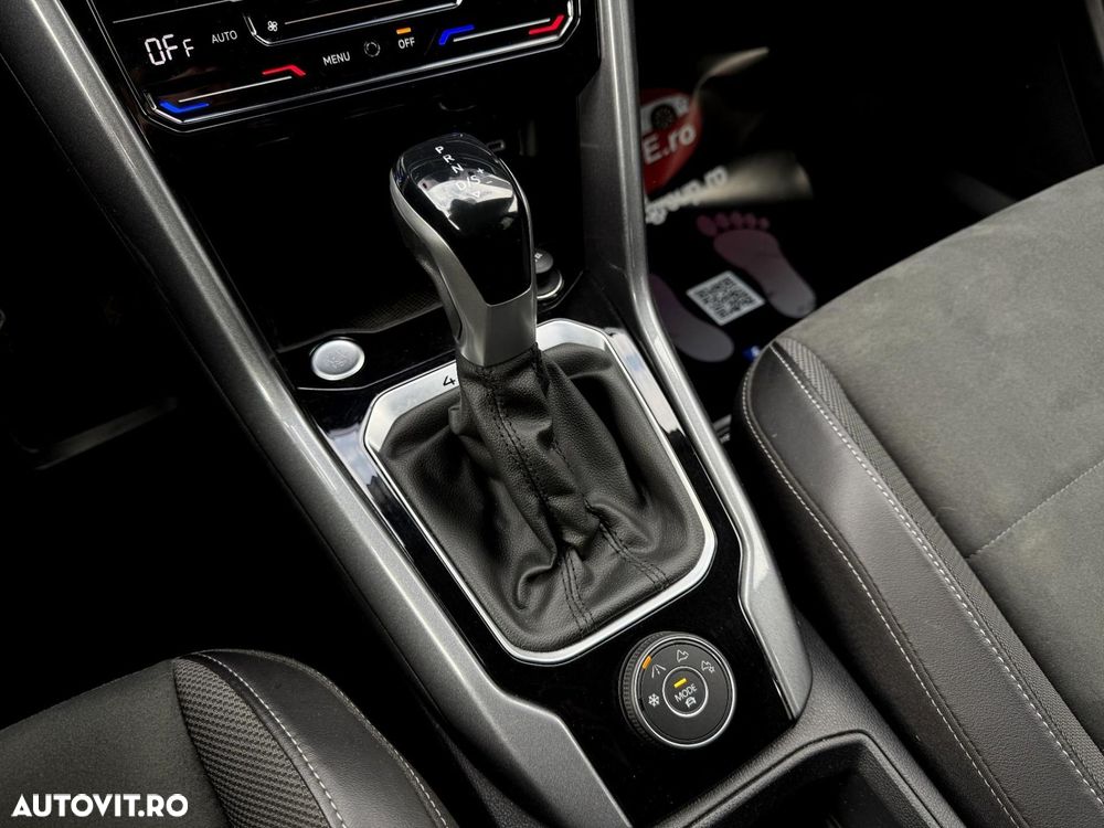 Volkswagen T-Roc - 14