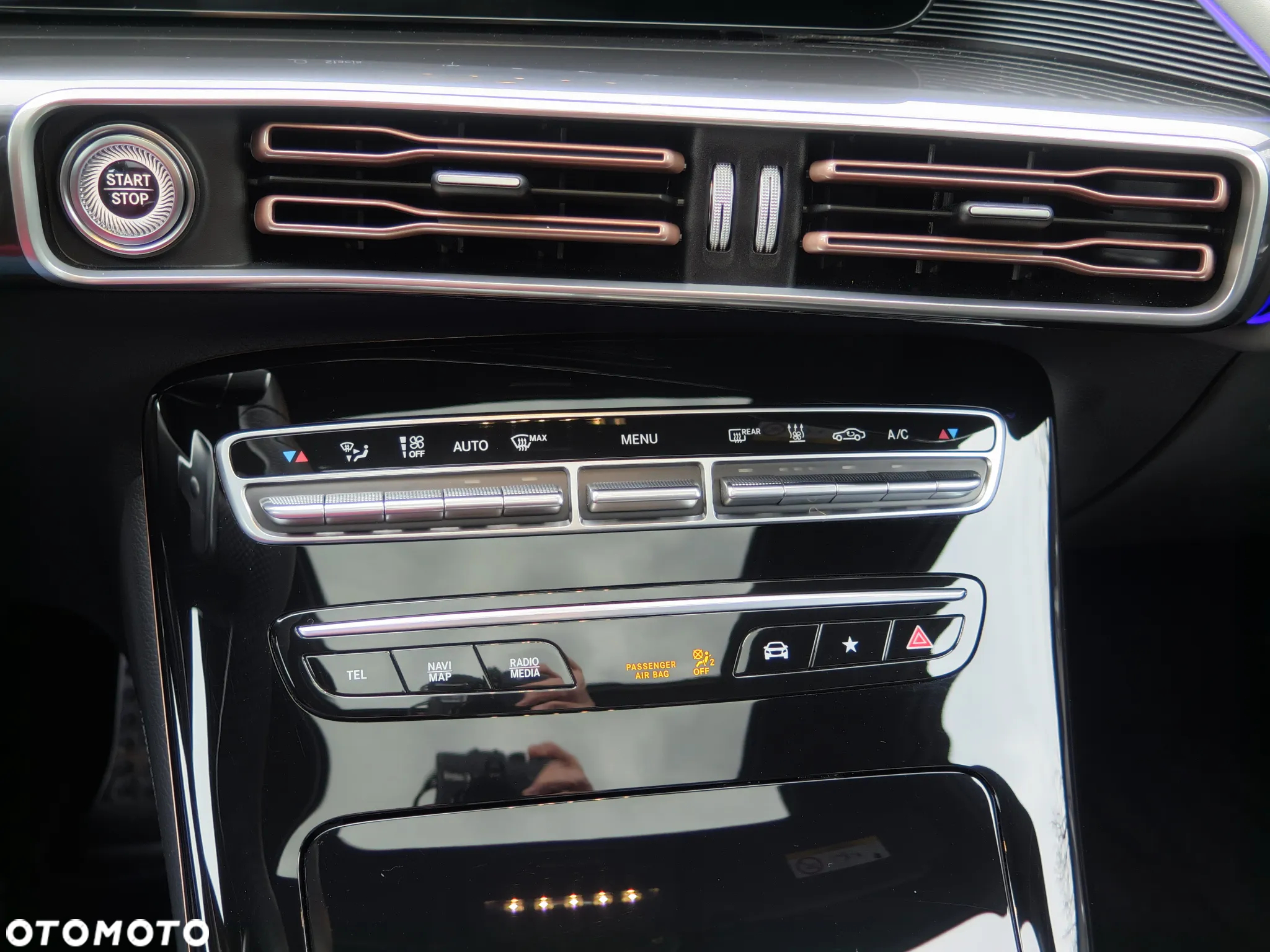 Mercedes-Benz EQC 400 4-Matic Sport - 28