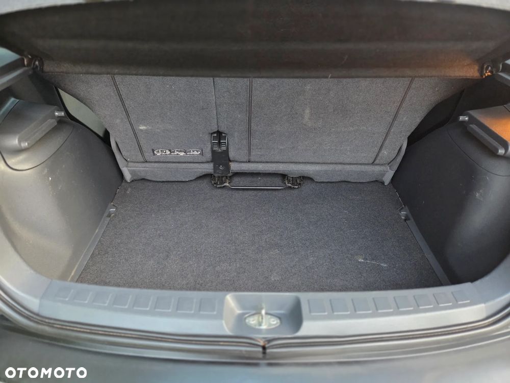 Mitsubishi Colt 1.3 Intense - 10