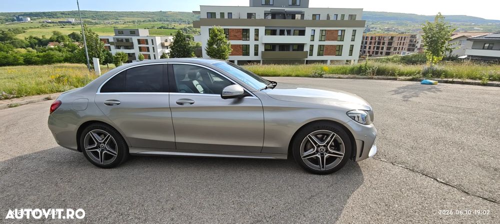 Mercedes-Benz C - 9