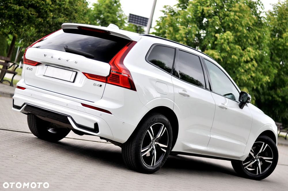 Volvo XC 60 B4 D AWD Ultimate Dark - 8