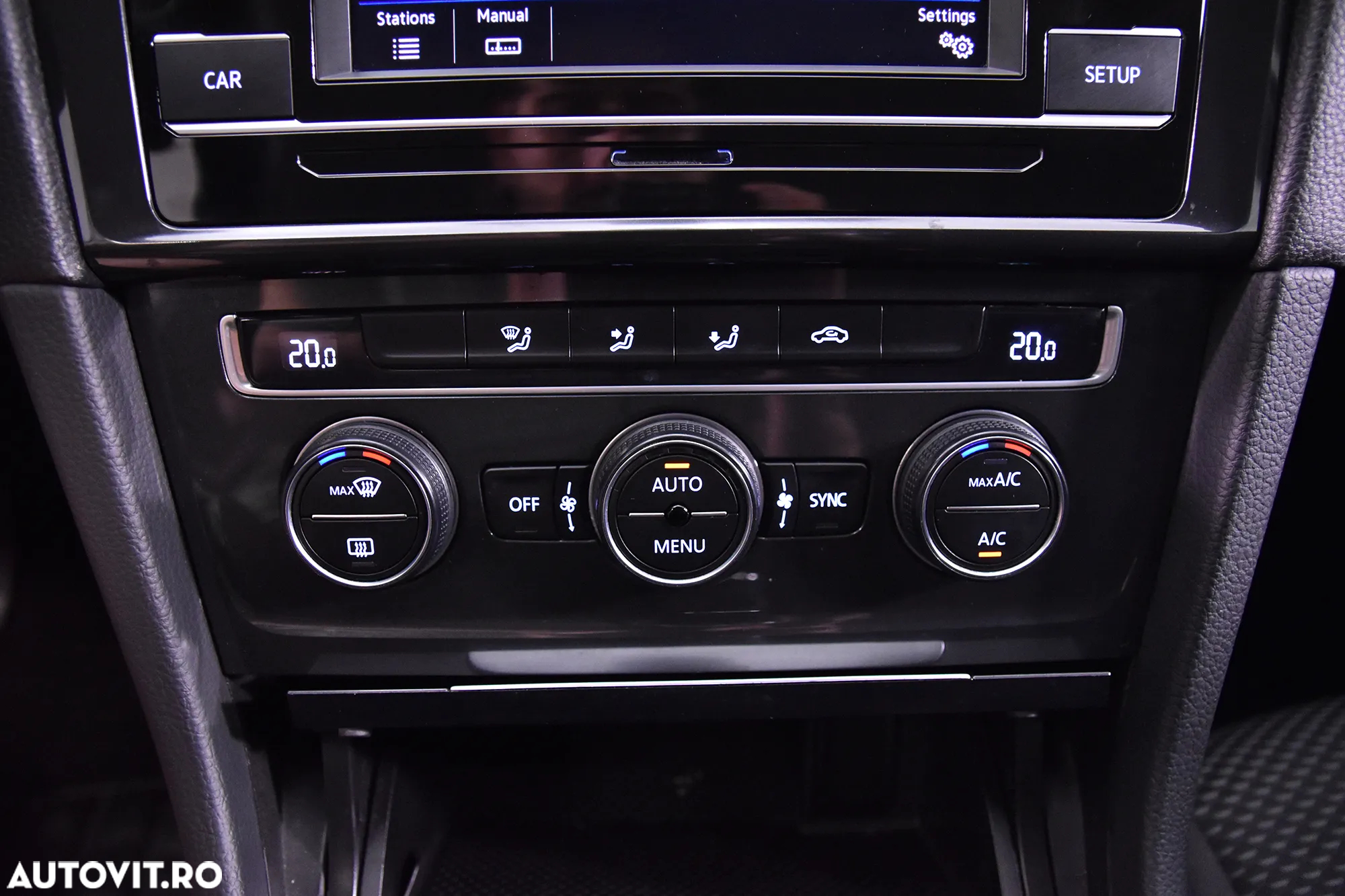 Volkswagen Golf - 16