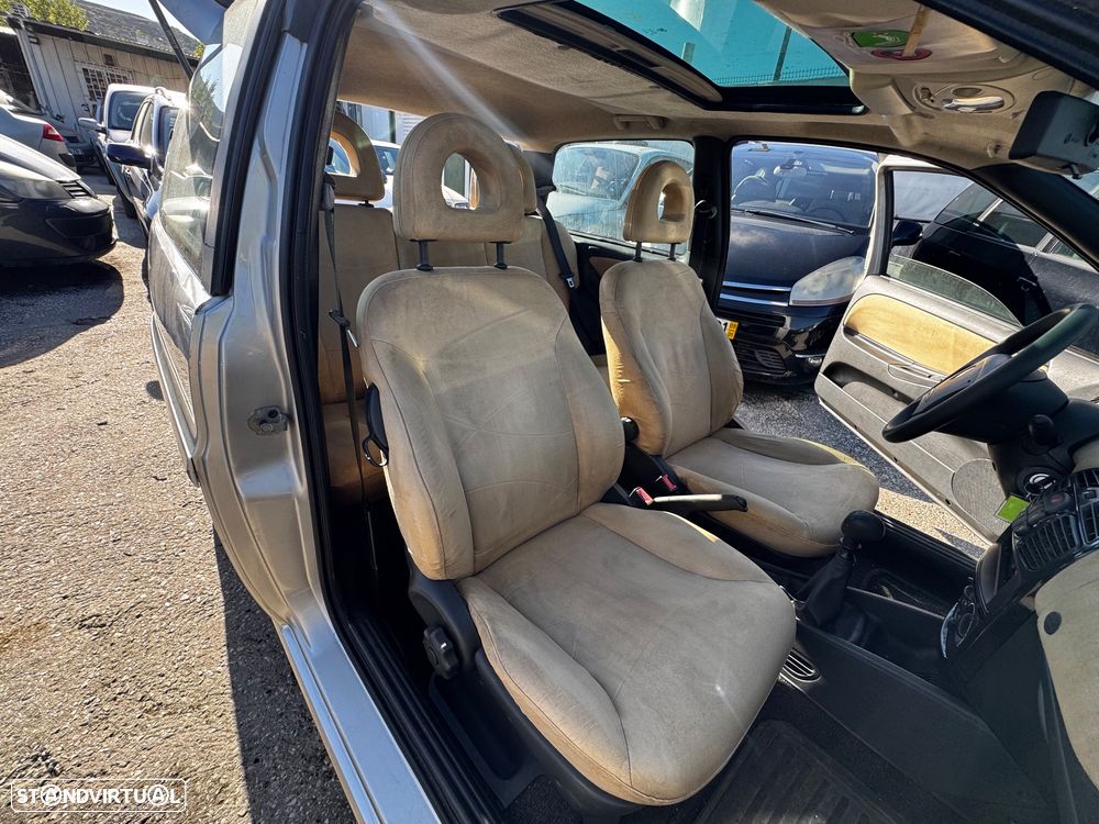 Lancia Y 1.2 16V LS - 8