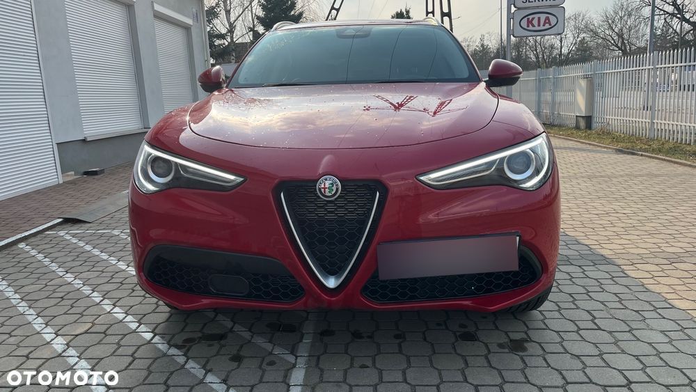 Alfa Romeo Stelvio 2.0 Turbo 16V AT8-Q4 Veloce Ti - 1