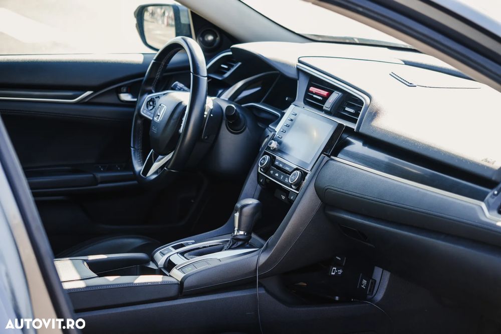 Honda Civic 1.5 VTEC Turbo CVT Executive - 19
