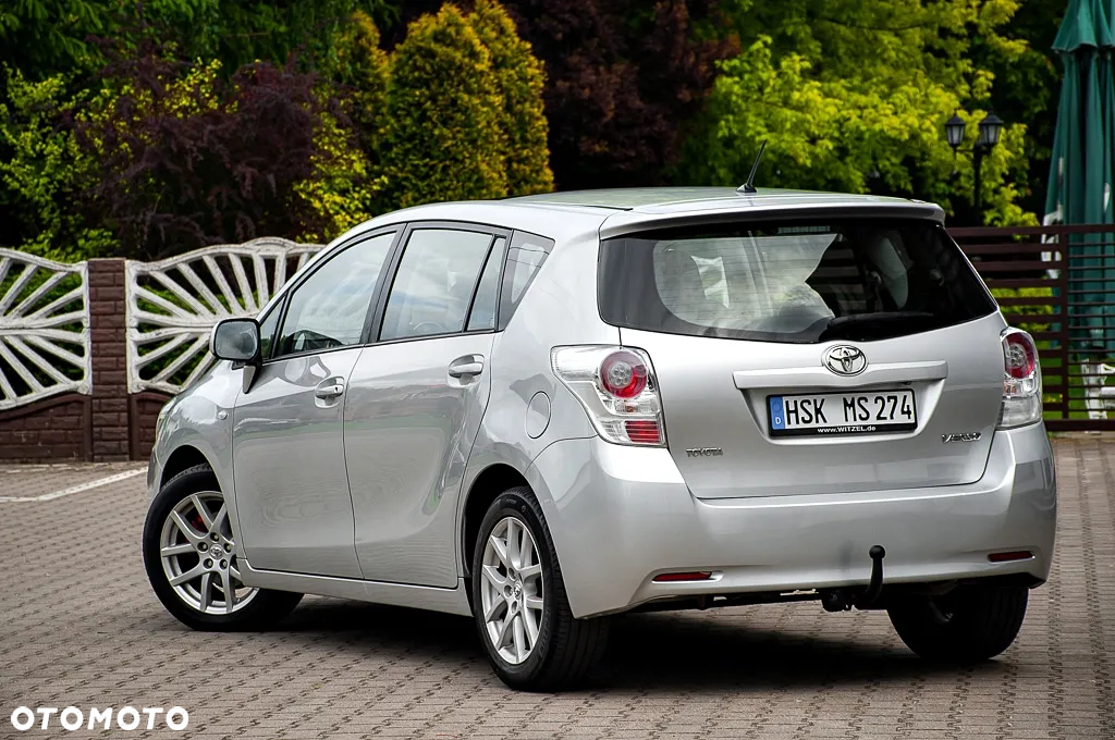 Toyota Verso 1.8 Premium 7os - 18
