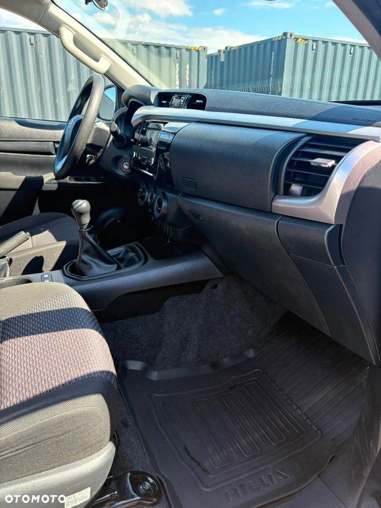 Toyota Hilux 2.4 D-4D Double Cab DL 4x4 - 9