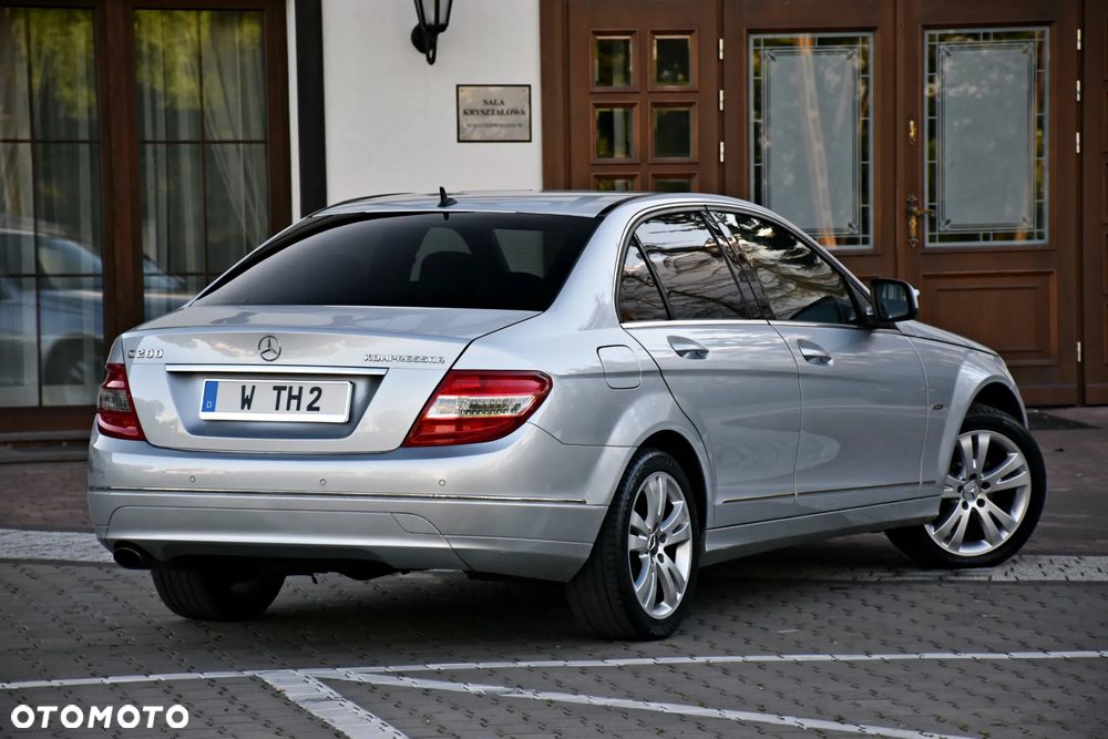 Mercedes-Benz Klasa C 200 T 7G-TRONIC Avantgarde Edition - 20