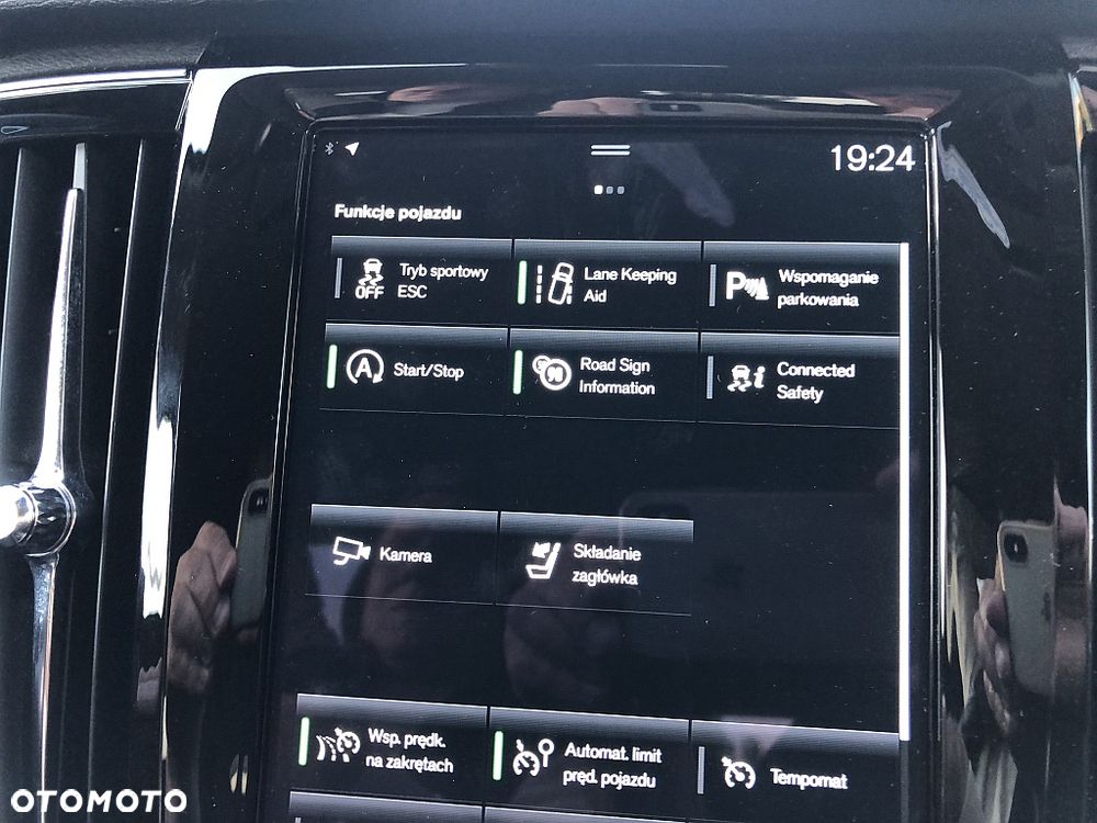 Volvo V90 Cross Country - 22