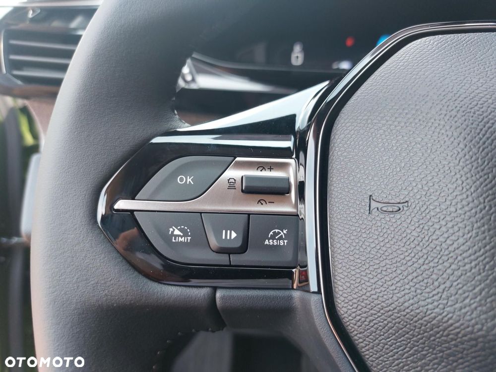 Peugeot 408 1.2 PureTech mHEV Allure S&S e-DCS6 - 12