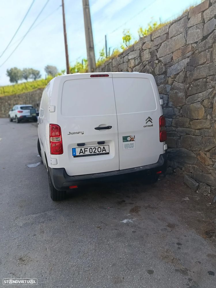Citroën Jumpy 2.0 BlueHDi M Confort Semi-Vidrado - 4