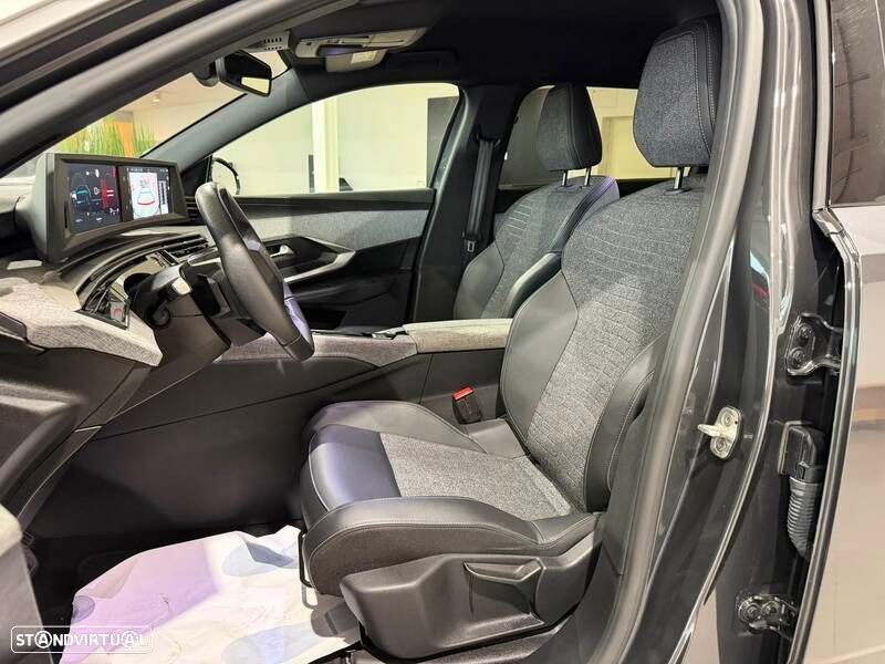Peugeot 5008 1.2 Hybrid Allure e-DCS6 - 12