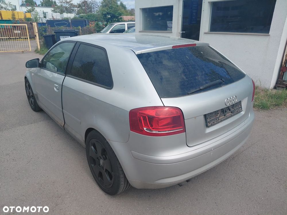 Audi A3 3-drzwiowe 2.0 TDI DPF Ambiente - 6