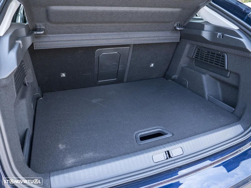 Citroën e-C4 156 MAX - 10