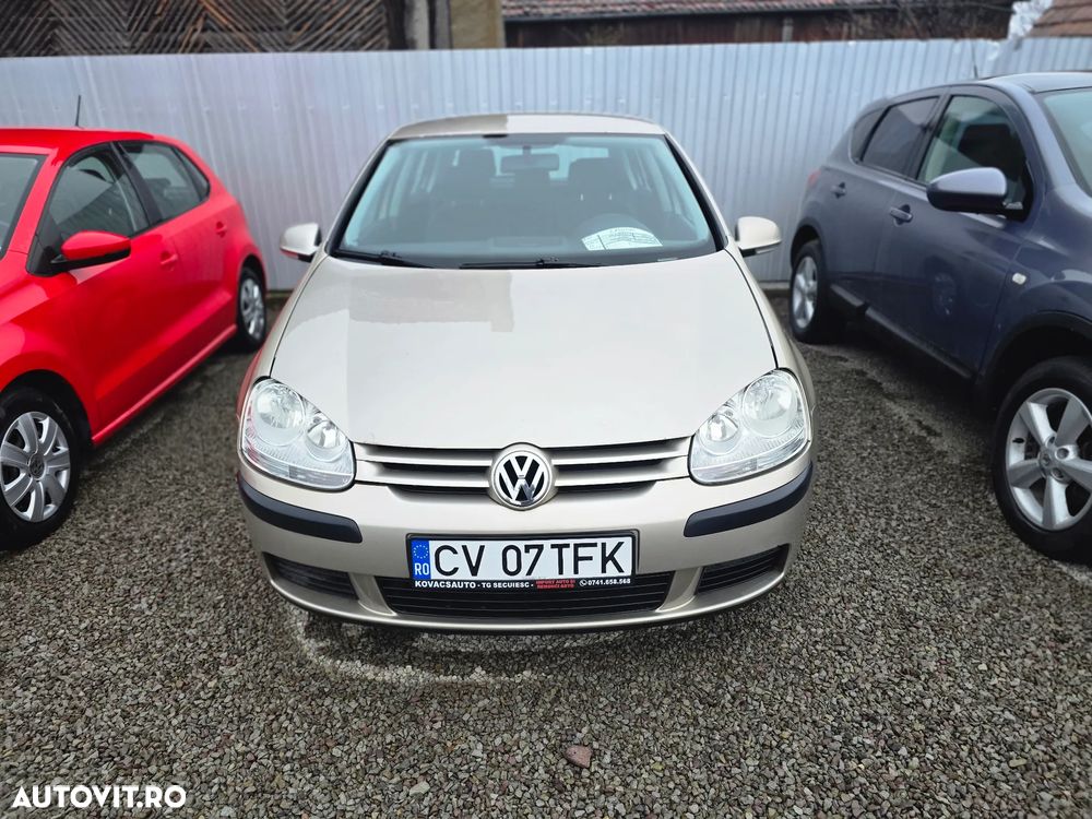 Volkswagen Golf - 18
