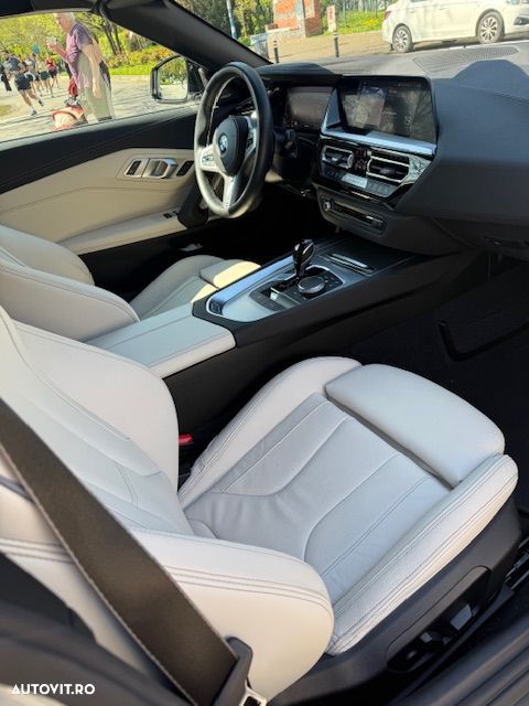 BMW Z4 sDrive30i AT - 3