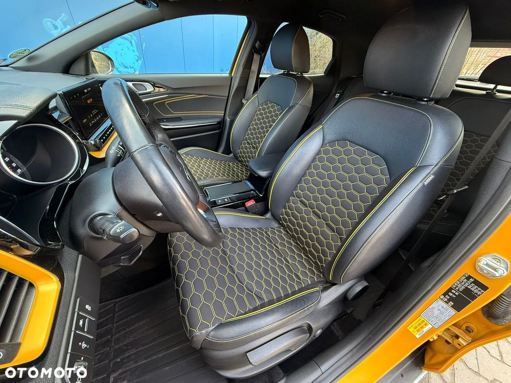 Kia XCeed 1.5 T-GDI Business Line - 33