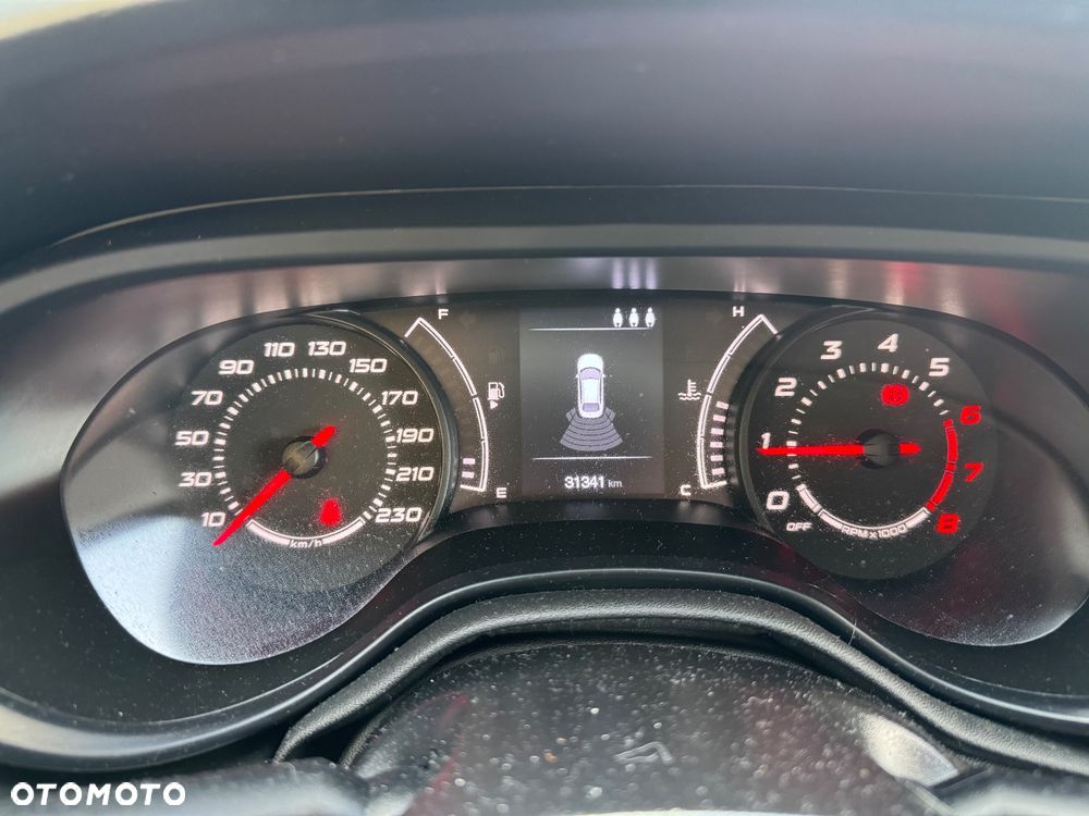 Nissan Qashqai 1.6 dCi 4 x 4 DPF Start/Stop I-Way - 22