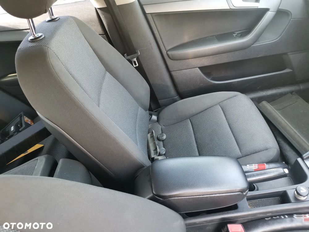 Części Audi A3 8P Lift LAk. LY9C 1.9 TDI BLS - 26