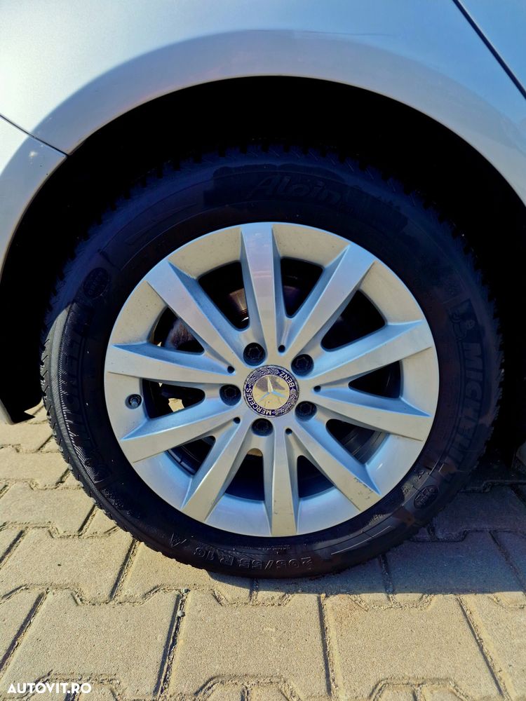 Mercedes-Benz A 180 d 7G-DCT Urban - 17
