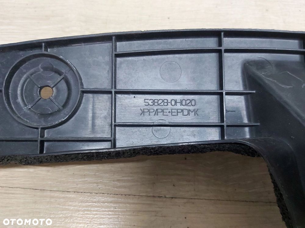 Toyota AYGO II wygłuszenie błotnika lewy przód 53828-0H020 - 3