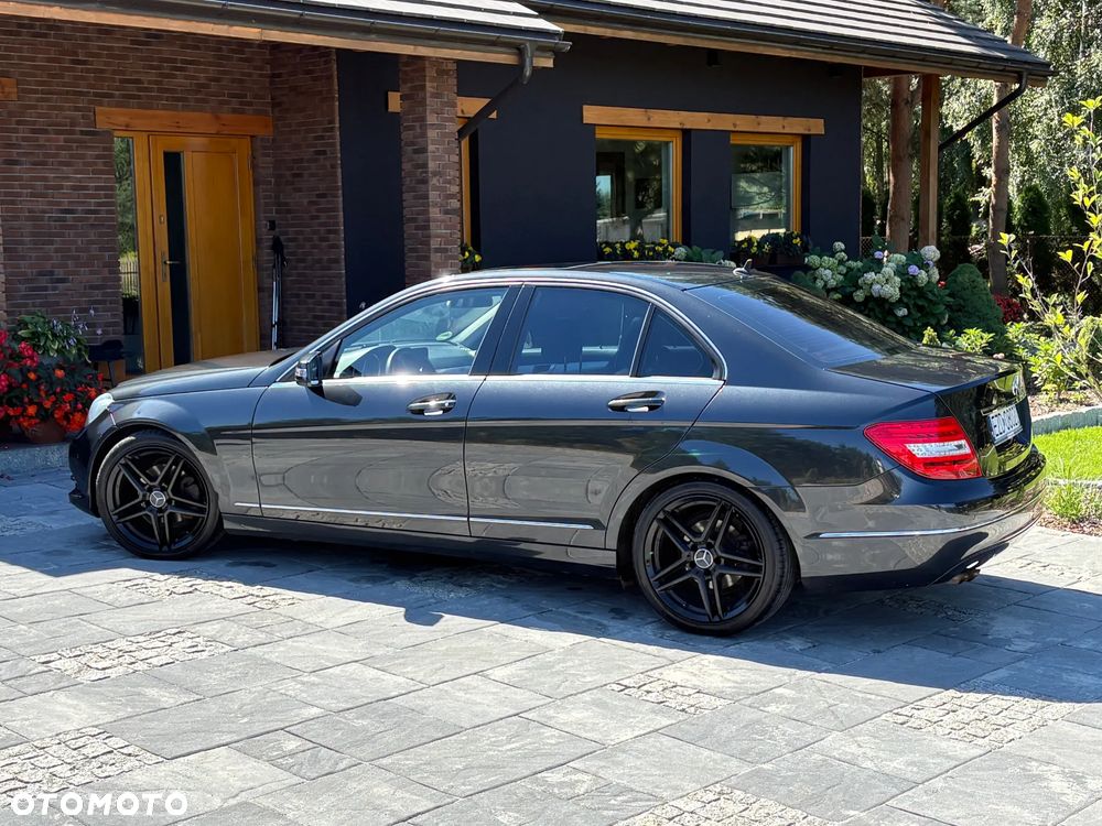 Mercedes-Benz Klasa C 180 Avantgarde Edition - 13
