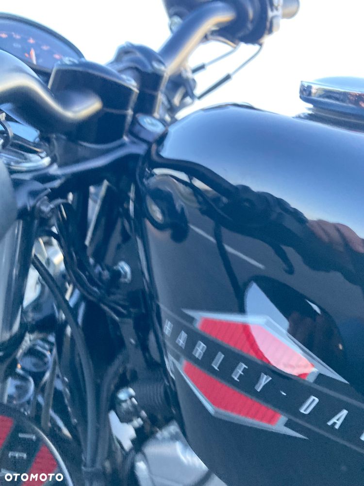 Harley-Davidson Sportster Iron 1200 - 7