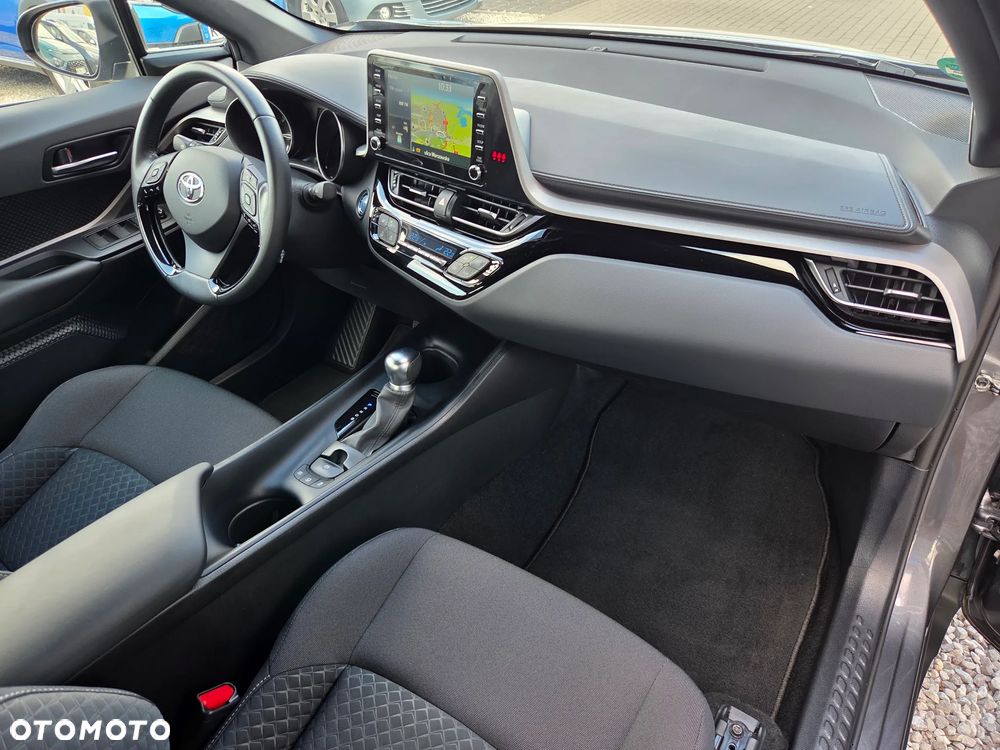 Toyota C-HR Flow - 15