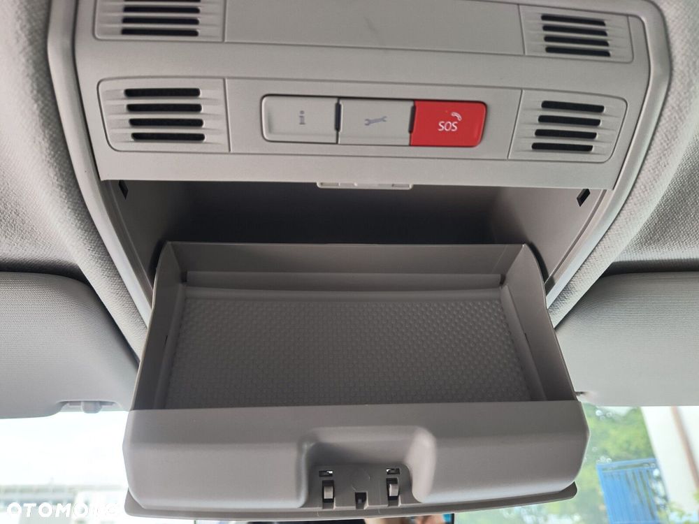 Skoda Fabia 1.0 TSI Drive DSG - 34