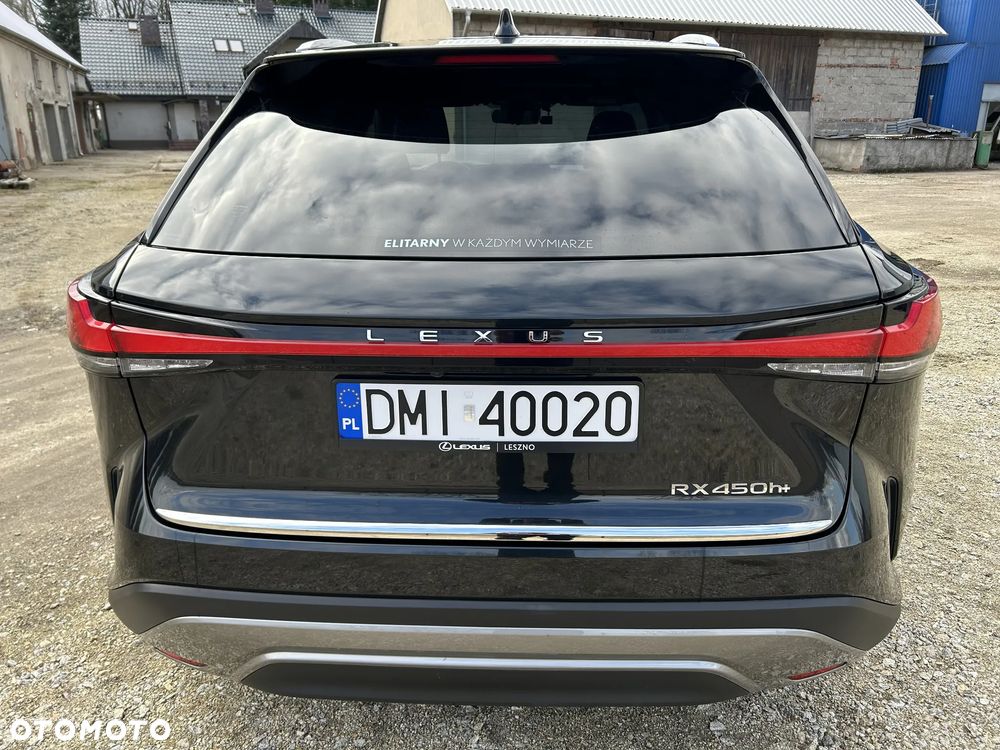 Lexus RX 450h+ Omotenashi - 5