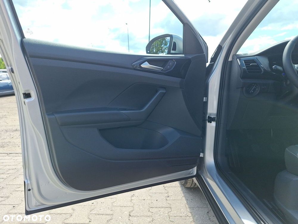 Volkswagen T-Cross - 10